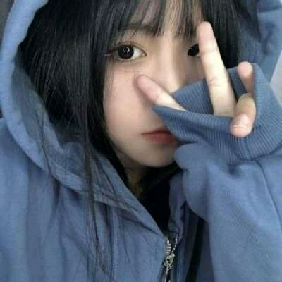 Sad pictures of girls that are very popular on the Internet. Pure and beautiful girls real-life WeChat avatars.