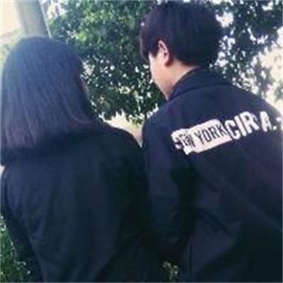 A complete collection of WeChat couple avatar pictures with special back views. A complete collection of super sweet couple real person WeChat avatar pictures.