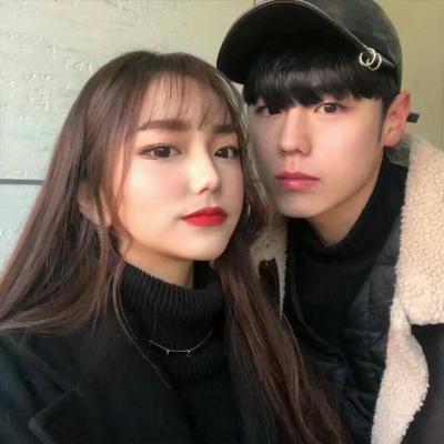 Stylish and good-looking couple avatars, one man and one woman, a collection of sweet and loving couple real-life WeChat avatars