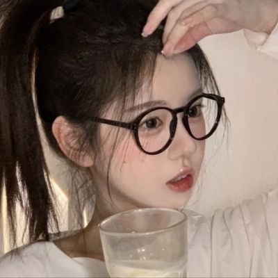 2022气质女人微信头像