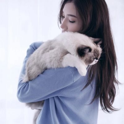 比较撩人的头像女生高清图片