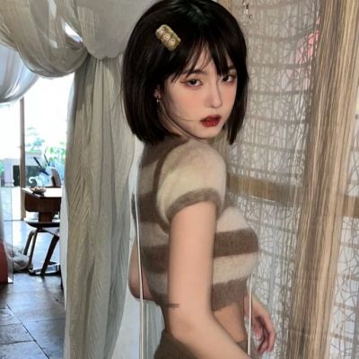 Collection of Korean and American short hair goddess avatars 2023 latest trend WeChat female heads