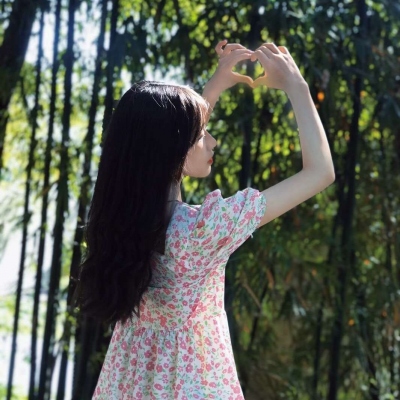 Simple and beautiful forest-style high-definition real-life avatar, super fairy flower ins high-looking female head