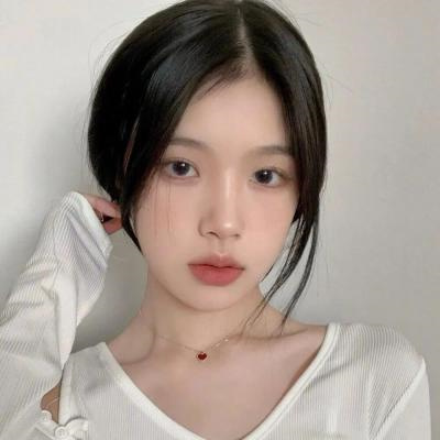 The avatar is a fresh, clean and fairy-like female head. The most popular WeChat avatar picture that sweet girls must have.