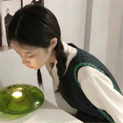Douyin's high-end avatars are clean and elegant. Long-haired girls' avatars are gentle and sweet, high-definition photo albums.