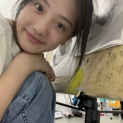 Super youthful, beautiful female head that makes people unable to take their eyes away. Beautiful female head with extreme gentleness and charm.