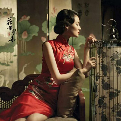 Tasteful portraits of beautiful girls in cheongsam. Avatars of beautiful girls in cheongsam that are super trendy.