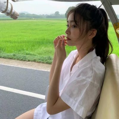 Beautiful and gentle girls' WeChat avatars in the evening breeze. New exquisite and high-quality female head collection 202