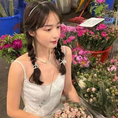 Very fashionable and cute, real-life, latest and high-quality female head, very detailed, gentle and attractive, high-definition avatar