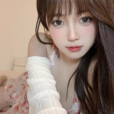 The latest version is cool and elegant, a new and beautiful female head, a super cute and super cute simple girl avatar.