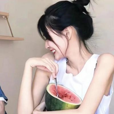 The latest healing and cute pure desire female head ins high quality texture, very clean, extremely gentle and charming girl avatar
