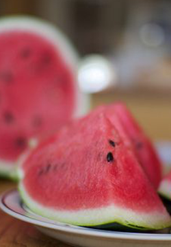 A collection of pictures of beautiful scenery of watermelon