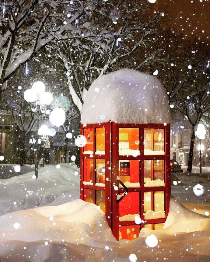 Pictures of beautiful snow scenes in cities and towns, cities covered with snow