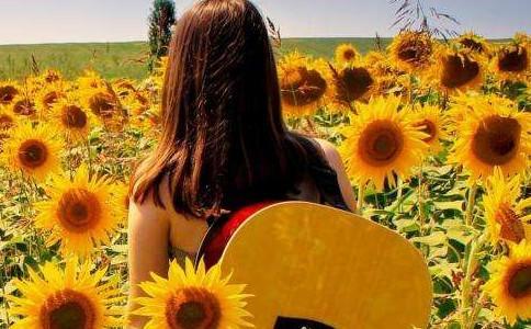 Beautiful pictures of sunflower girls, are they my sincere prayers?