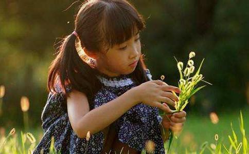Beautiful pictures of little girl growing moss