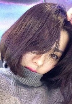 Pictures and photos of pretty and temperamental beauties with short hair