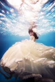 underwater wedding dress