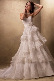 Queen Beauty Beautiful Bridal Wedding Dress