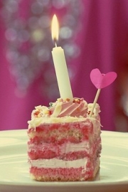 Send you your favorite cake on your birthday. Beautiful pictures of cakes.